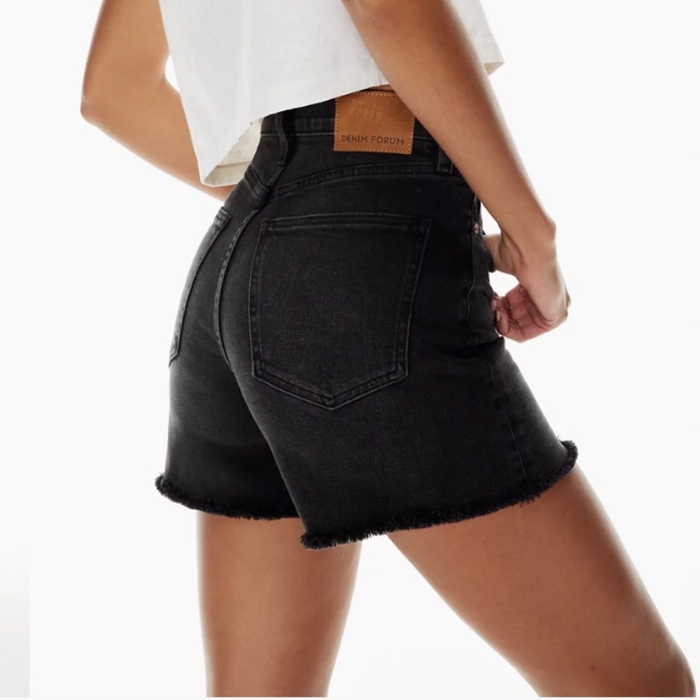 The ARLO 50’s Short - Hight Rise, straight-leg short